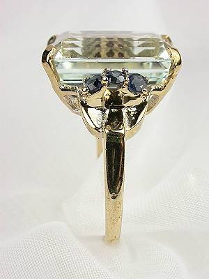 Antique Retro Aquamarine Engagement Ring